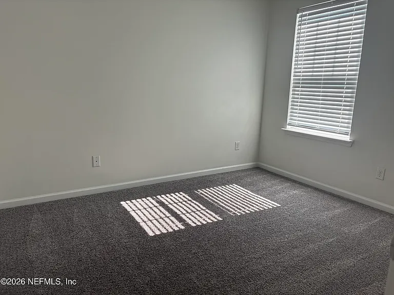 87 Nelson Ln — Photo 17