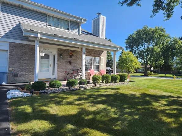 16424 Cobblestone Ct, Tinley Park, IL 60477