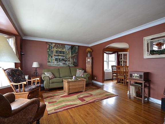 3rd image of 2761 W 95th Pl