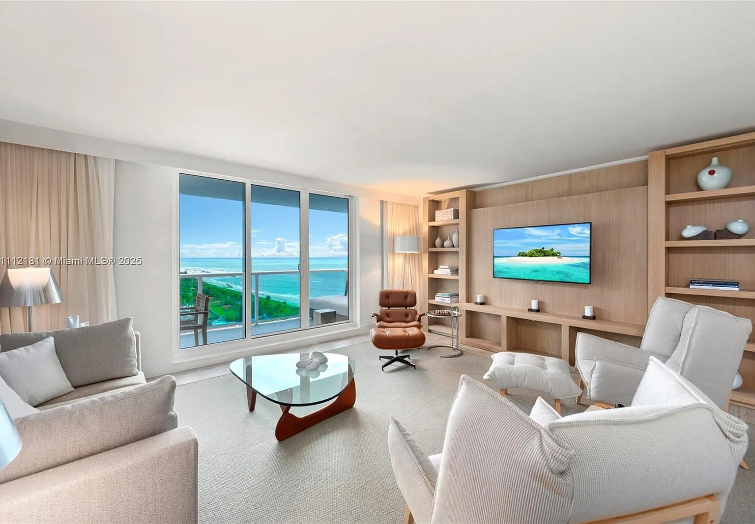 2399 Collins Avenue — Photo 3