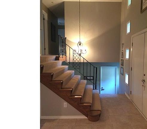 3rd image of 380 Overbrook Dr