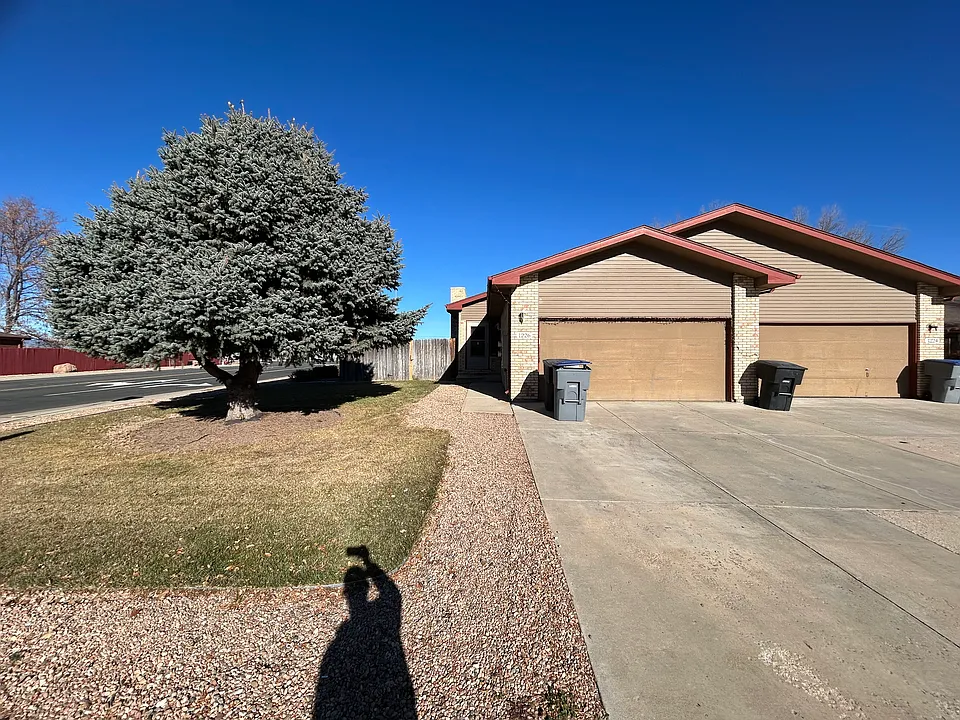 1226 Parker Dr