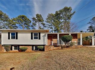 2422 Tiffany Cir, Decatur, GA 30035