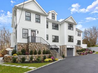 73 Orchard Pl, Greenwich, CT 06830