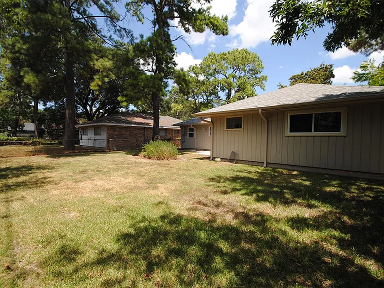 10659 Northbrook Dr — Photo 25