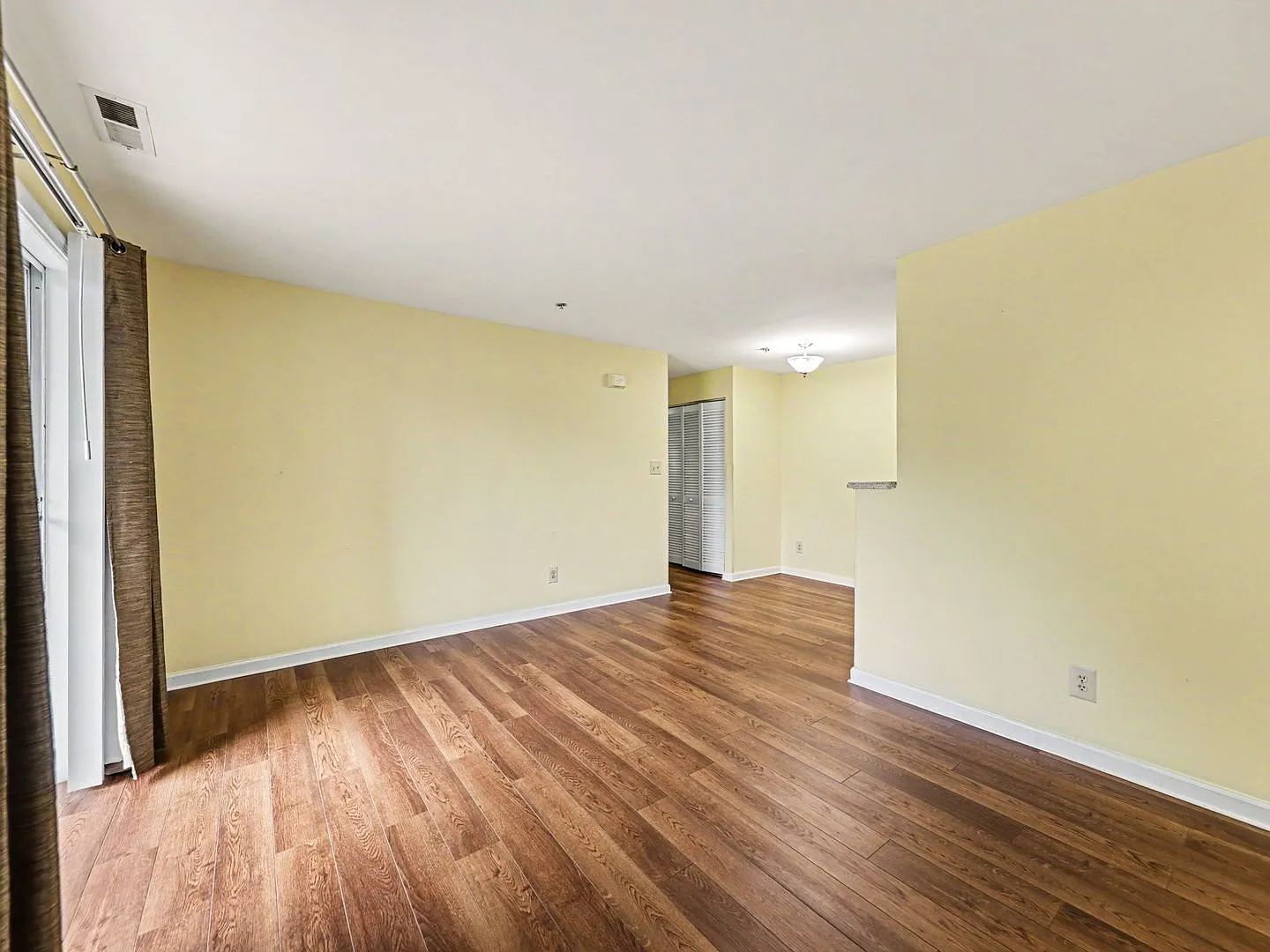 Condo For Rent Stafford — Photo 4