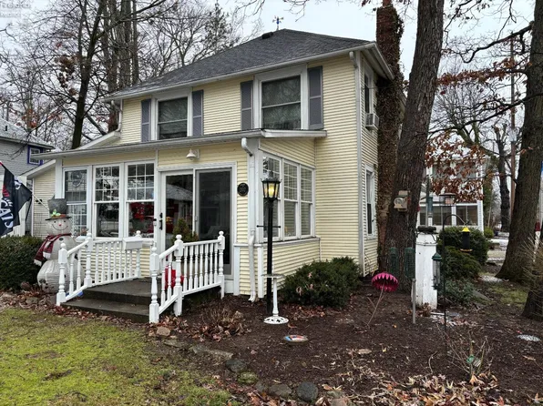 202 Plum Ave, Lakeside Marblehead, OH 43440
