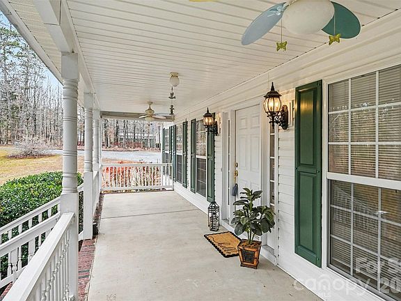 3rd image of 6619 Loblolly Cir