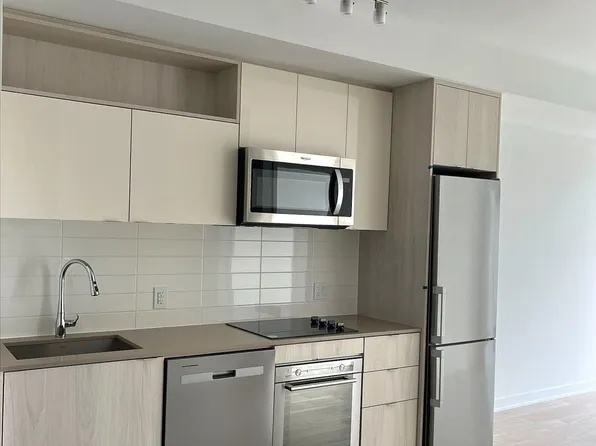 60 Princess St, Toronto, ON