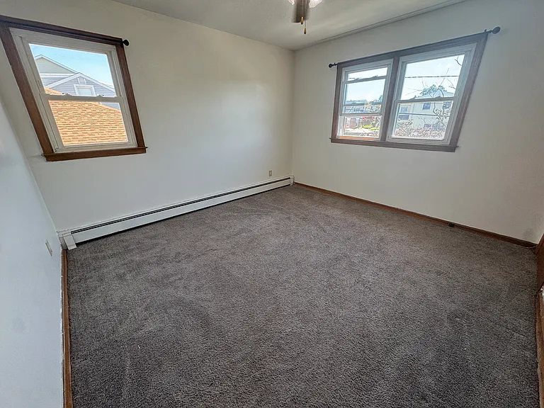 190 Baltimore Ave — Photo 14