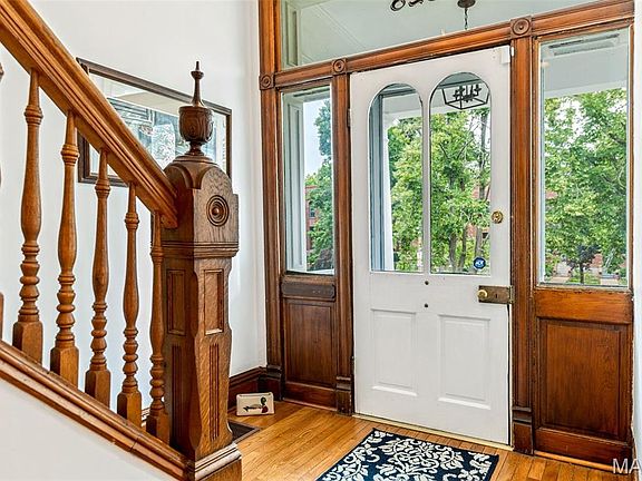 2nd image of 4328 Laclede Ave