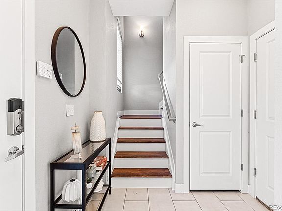 3rd image of 3032 W 19th Ave