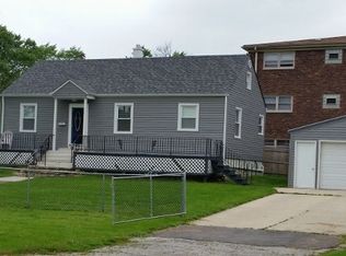 11904 S Komensky Ave, Alsip, IL 60803