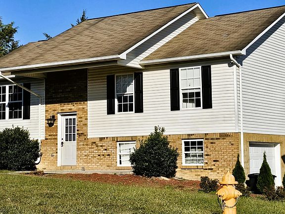 3rd image of 2503 Grotto Ln