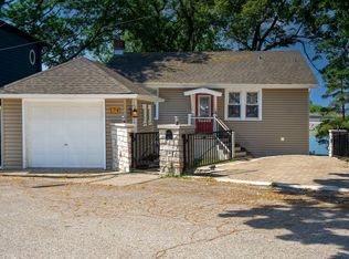 174 Riverside Island Dr, Fox Lake, IL 60020