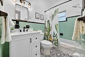 4th image of 312 Ocean Ave #B