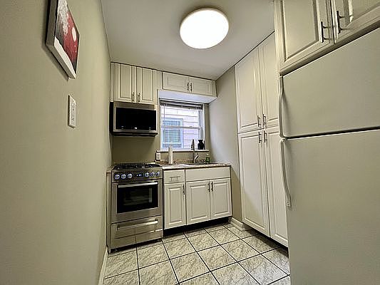 5th image of 39-46 57th St #3