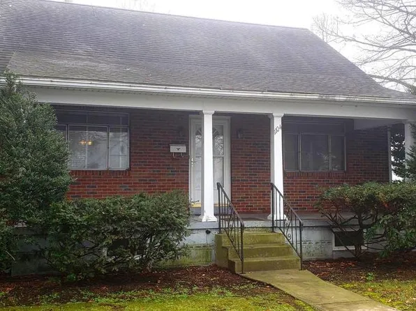 1104 E Lehman St, Lebanon, PA 17046