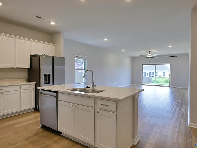 112 Willow Rose Ln — Photo 3