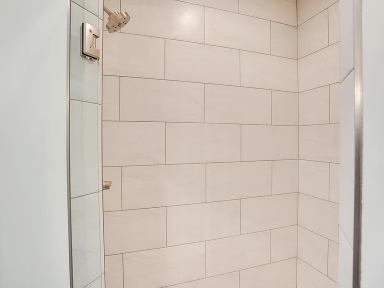 406 N Seminole Dr #102 — Photo 23