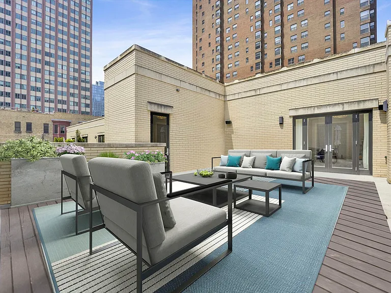 103 E Chestnut St #103 — Photo 23