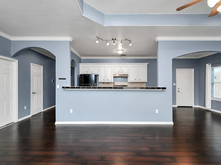 9006 Ledge St — Photo 8
