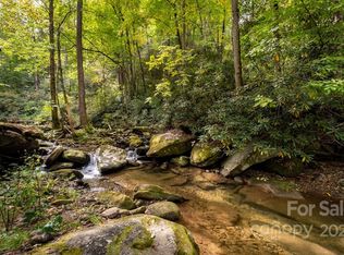 99999 Edney Inn Rd, Hendersonville, NC 28792