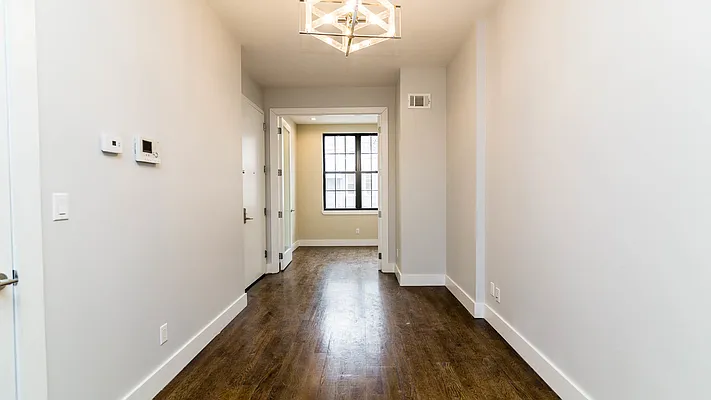 Rented by Nooklyn NYC LLC | media 8