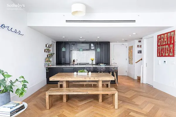 Rented by Sotheby's International Realty | media 27