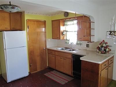 3rd image of 14204 Liberty Ave