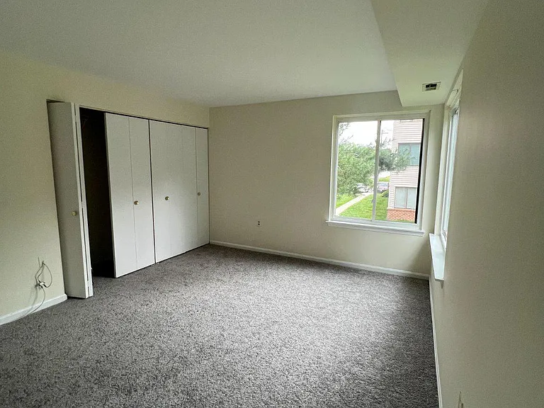1113 Castle Harbour Way #2B — Photo 20
