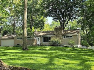 2830 Fort Island Dr, Akron, OH 44333