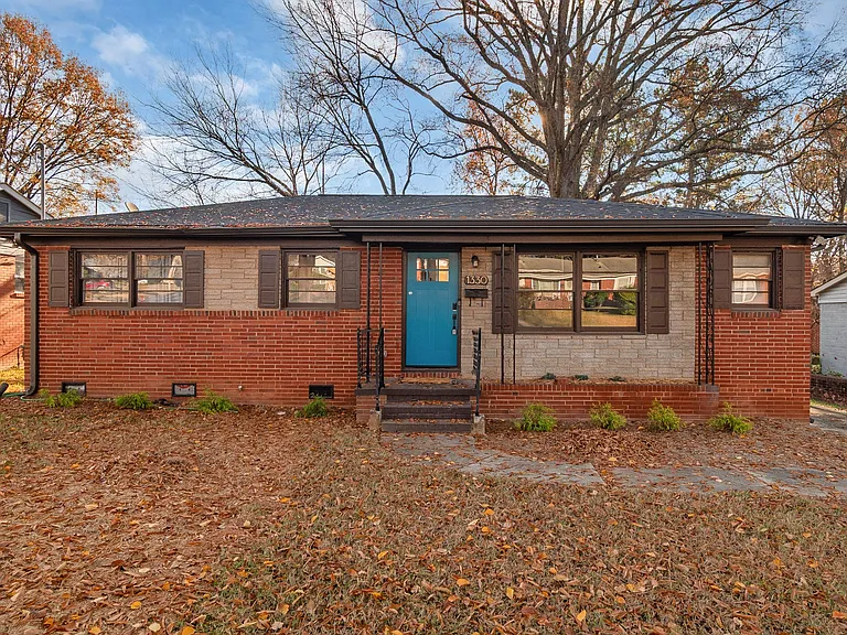 1330 Dean St — Photo 63