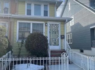 1006 E 40th St, Brooklyn, NY 11210