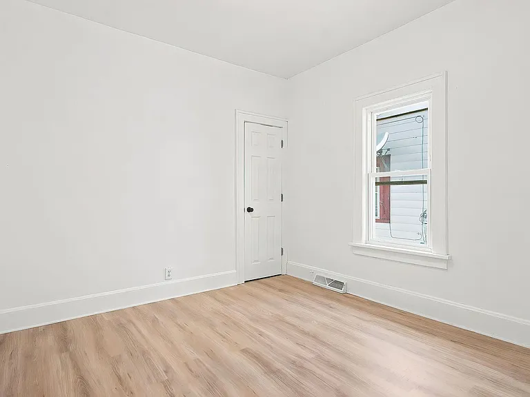 6929 13th Ave #1 — Photo 8