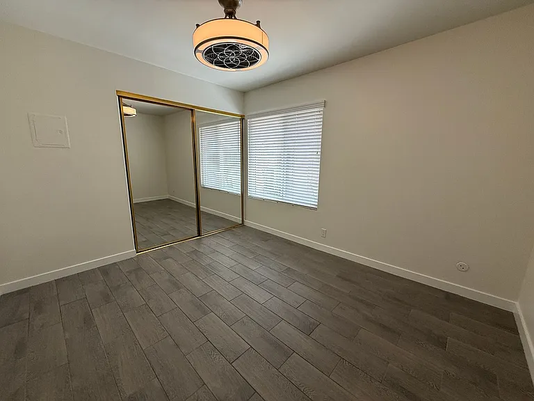 26180 Rainbow Glen Dr — Photo 12