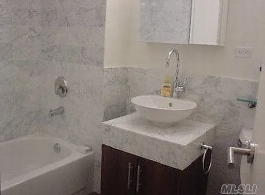 Sold by Century 21 American Homes | media 20