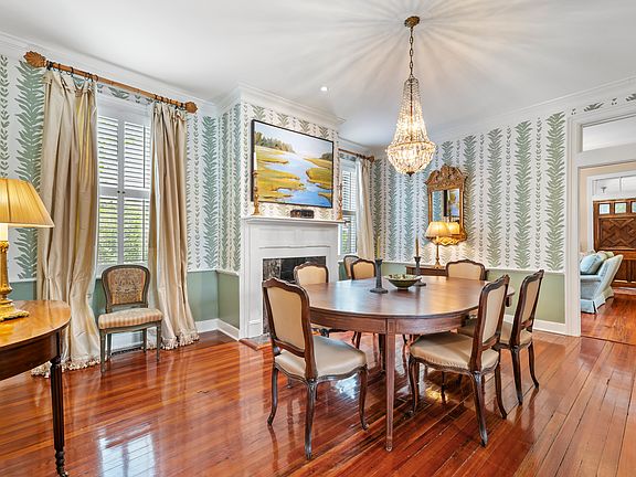 5th image of 151 Tradd St