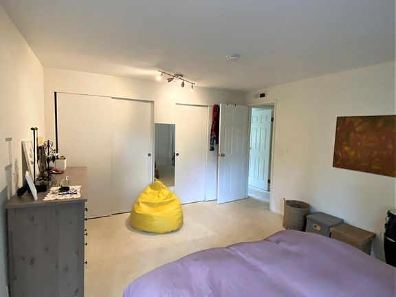 3rd image of 17414 NE 35th Pl