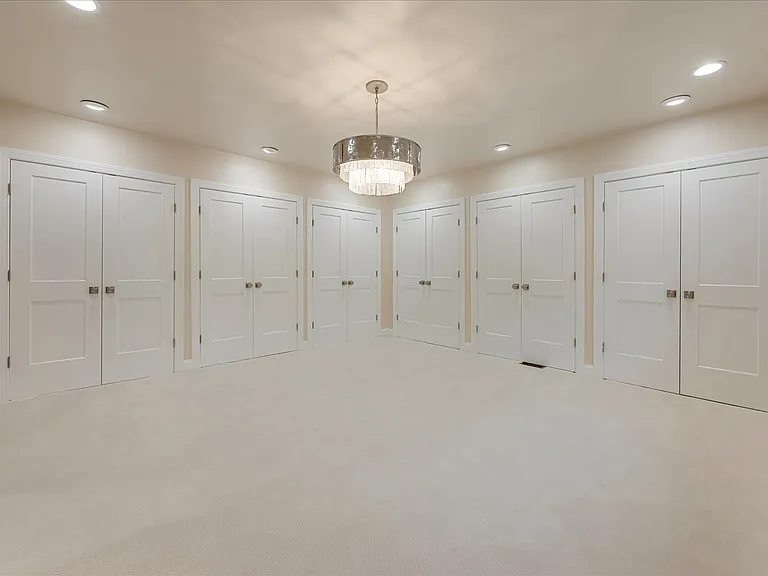 9036 Jeffery Rd — Photo 45
