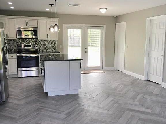 2nd image of 495 Bargello Ave SE