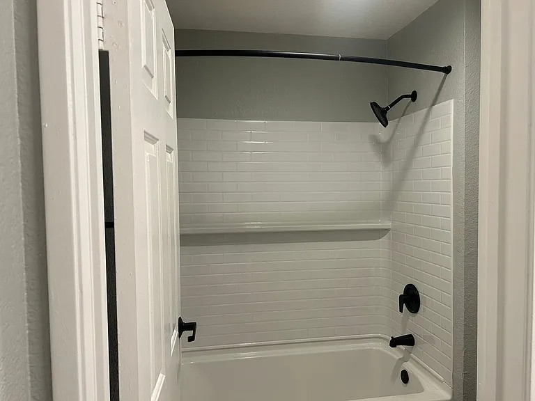 Corona Pointe Resort — Photo 188