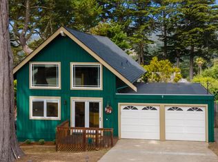 559 8th St, Montara, CA 94037