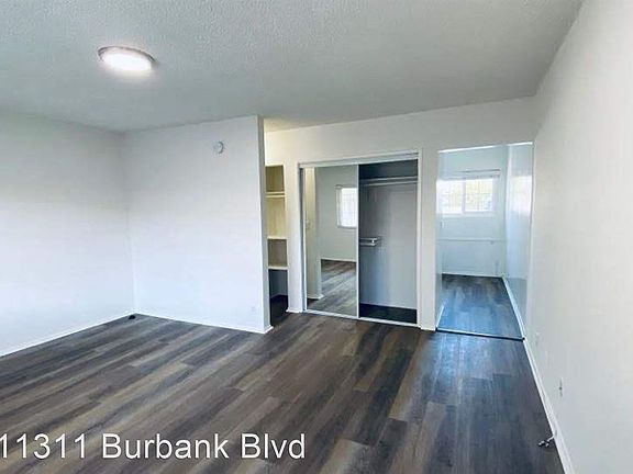 5th image of 5716 Tujunga Ave APT 17
