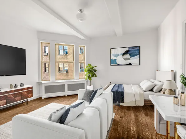 24 5th Avenue image 1 of 7