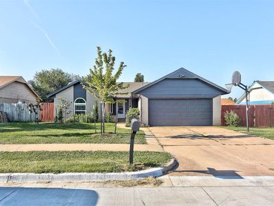 612 SW 25th St, Moore, OK, 73160