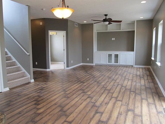3rd image of 4137 Erika Dr