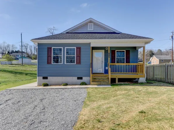 806 12th St, Altavista, VA 24517