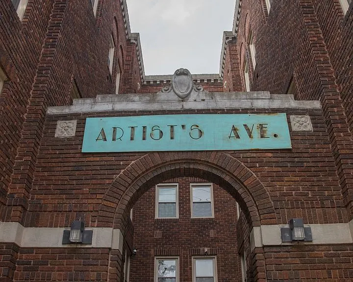 Artist's Avenue — Photo 40