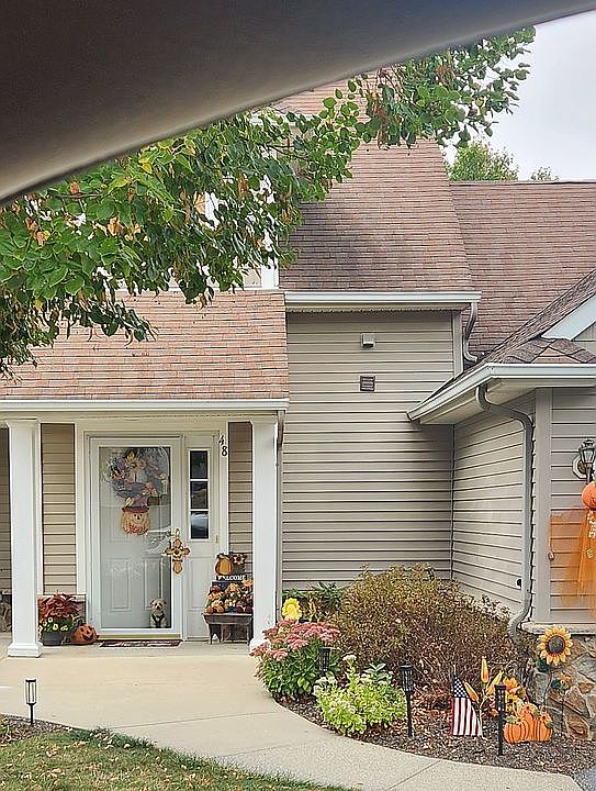 1st image of 48 Bourne Cir #1406